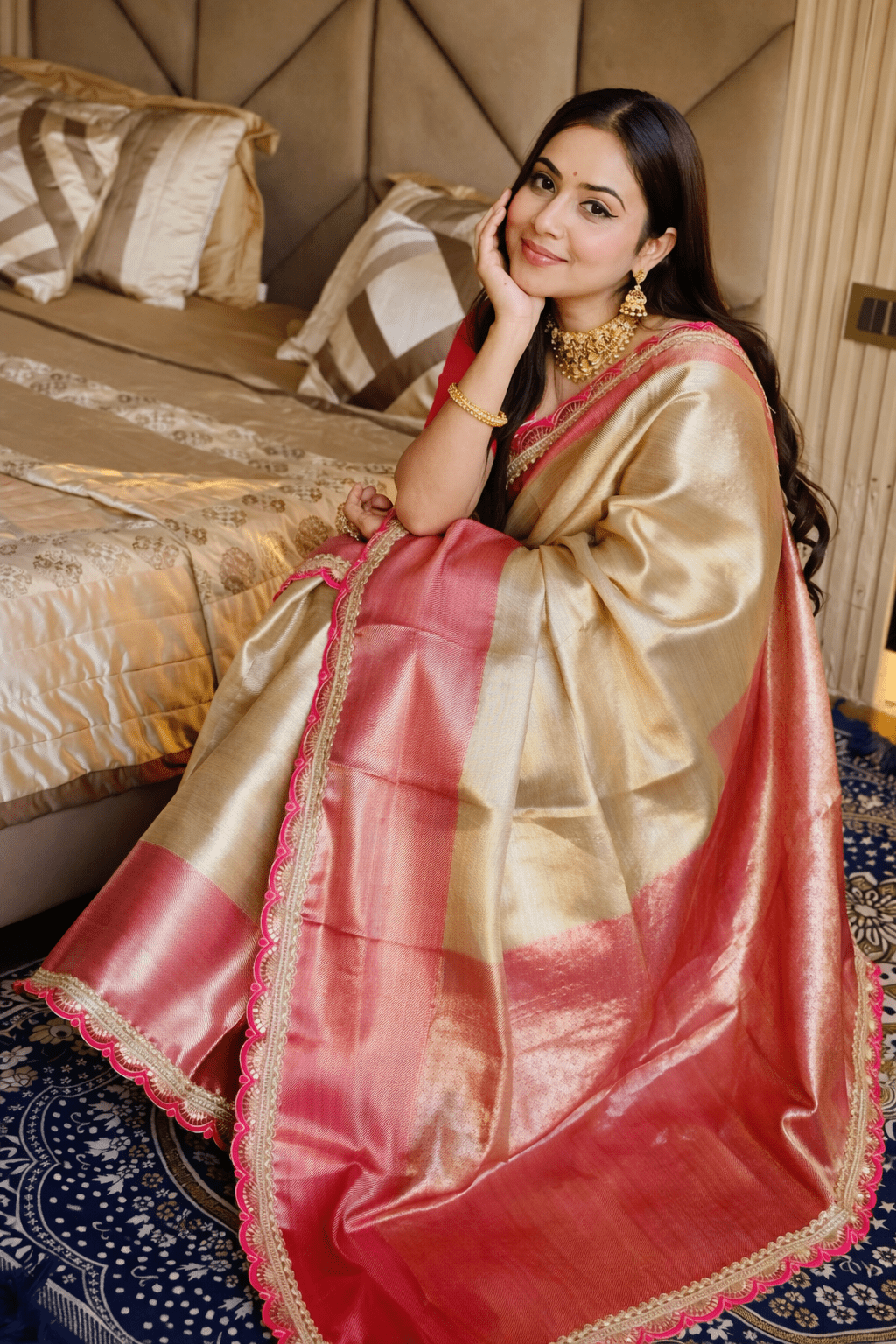 Gold Kanjivaram Tissue Silk Saree with Diamond Motif Design Rich Pallu and Brocade Blouse - Kanyaraa