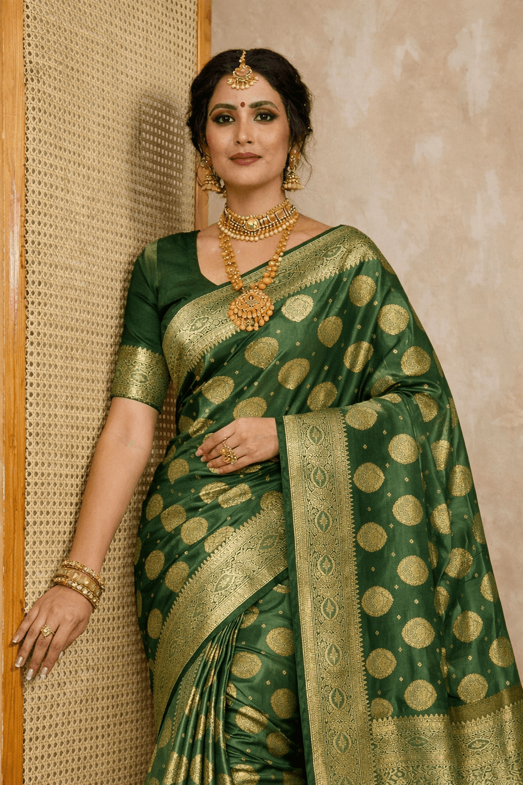 Green Wedding Katan Weave Banarasi Silk Saree with Blouse Piece - Kanyaraa