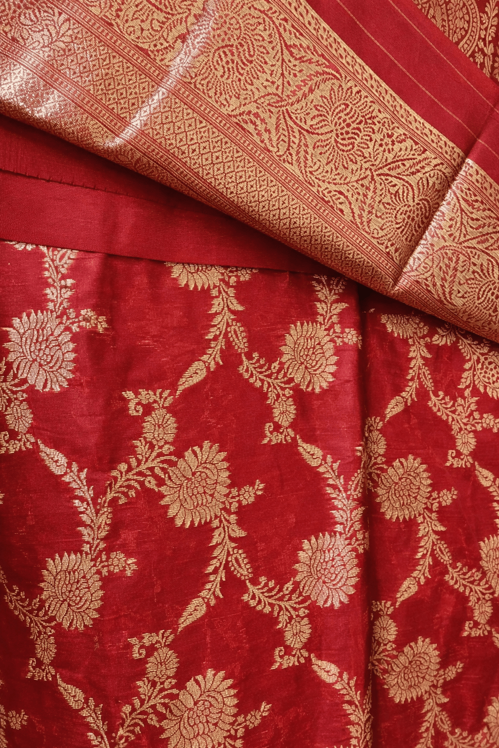 Red Jaal Banarasi Silk Saree with Golden Zari Weaving and Blouse Piece - Kanyaraa